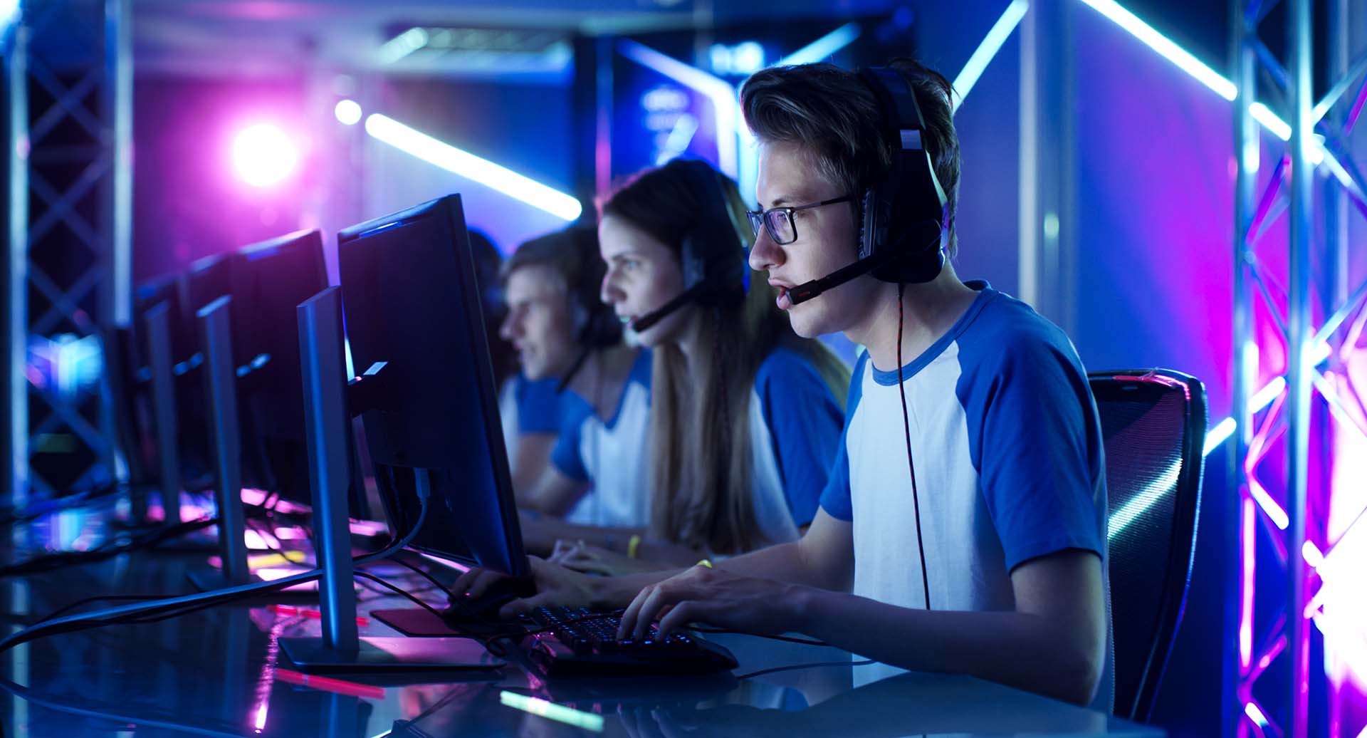 &#8220;Abandoné los estudios, fingí tener empleo y escribí una nota de suicidio&#8221;: los riesgos de la adicción a los videojuegos