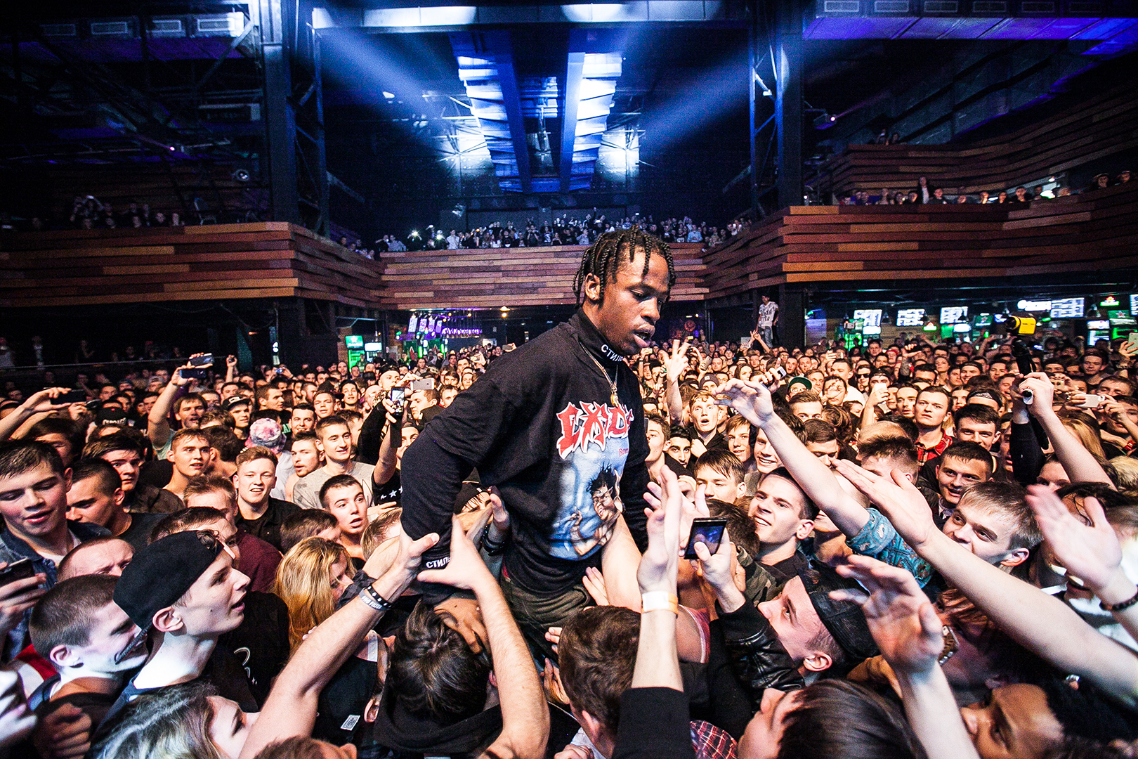Travis Scott en Astroworld: Lo que se sabe de la estampida que dej&oacute; al menos 8 muertos en un concierto en Houston