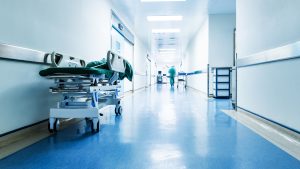 El grupo de EVG visita a las personas en los hospitales de Los Ángeles, California