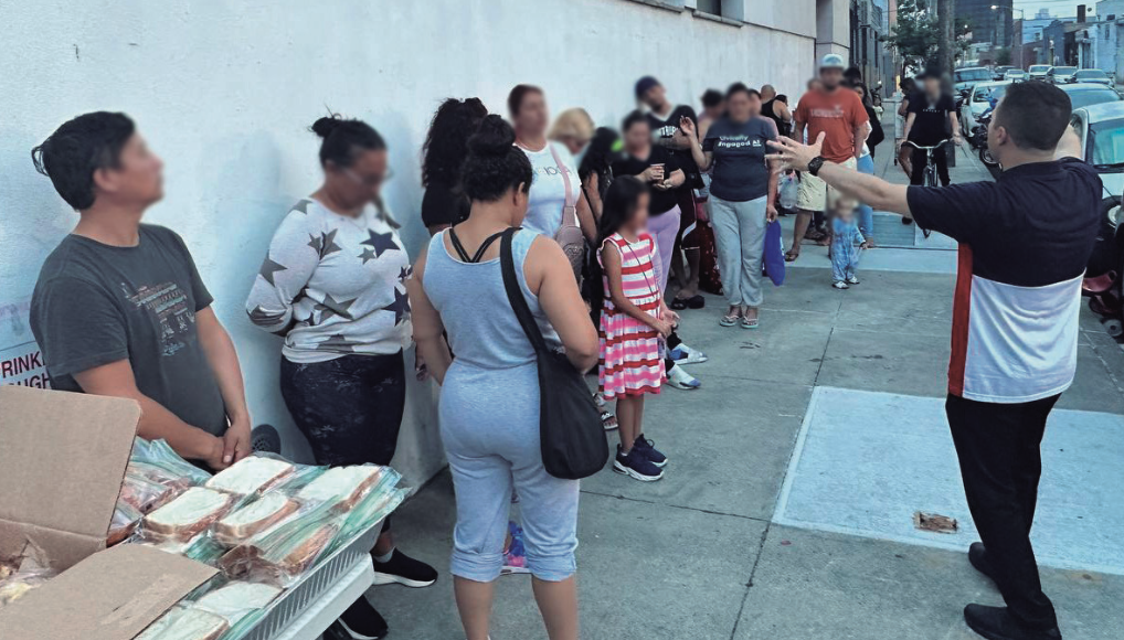 EVG leva ajuda aos necessitados em Nova York